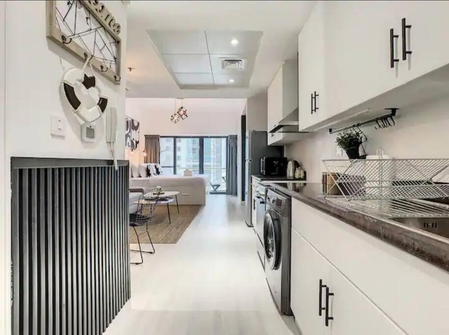 Luxury Modern Studio In Jlt With Amazing View & Rooftop Pool - Sleeps 3 Dubai Ngoại thất bức ảnh