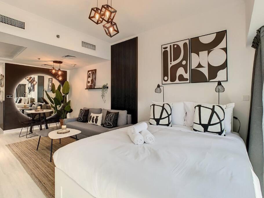 Luxury Modern Studio In Jlt With Amazing View & Rooftop Pool - Sleeps 3 Dubai Ngoại thất bức ảnh
