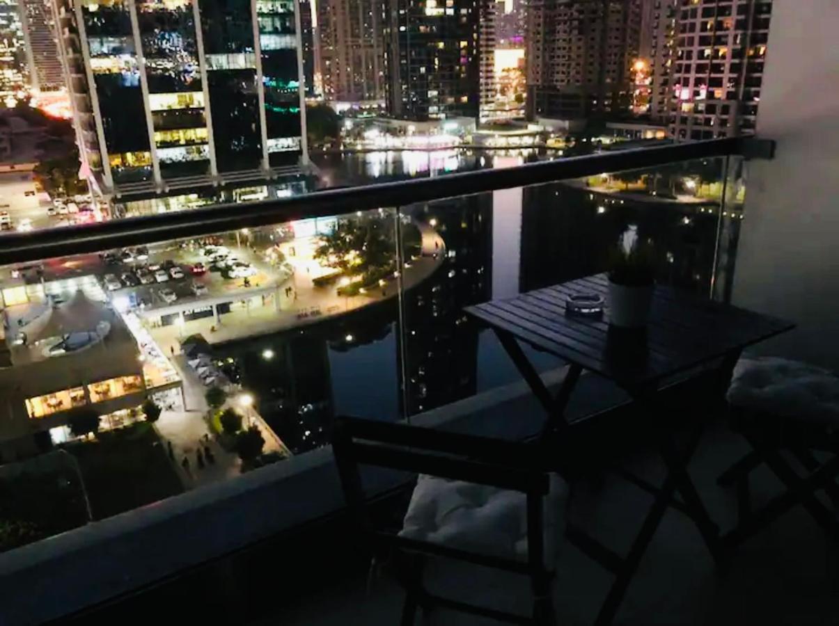 Luxury Modern Studio In Jlt With Amazing View & Rooftop Pool - Sleeps 3 Dubai Ngoại thất bức ảnh
